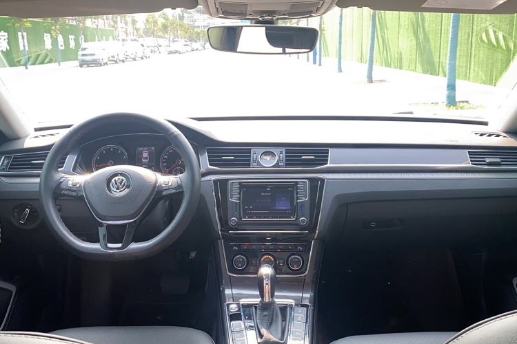 Used Volkswagen Passat 2016 330TSI DSG Prestige Edition
