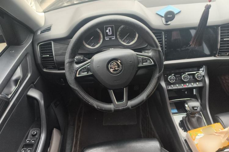 Used Skoda Kodiaq 2018 Facelifted TSI330 5-Seater Two-Wheel-Drive Luxury Enjoyment Edition