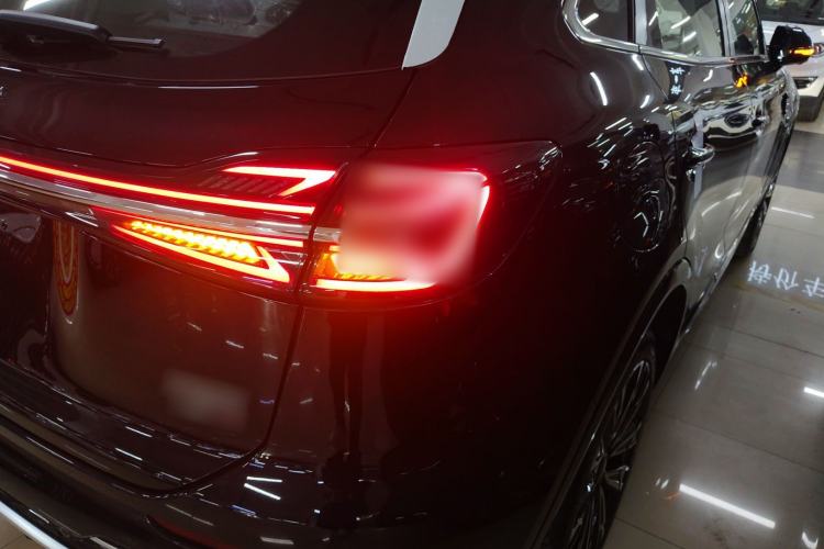 Used Hongqi HS5 2023 2.0T Four-Wheel Drive Flagship Pro Edition
