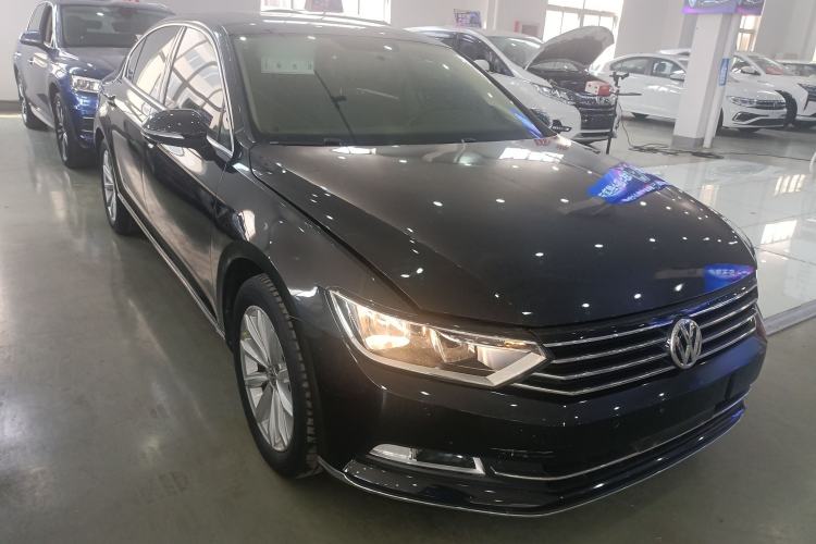 Used Volkswagen Magotan 2018 330TSI DSG Advanced Model
