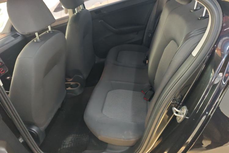 Used Volkswagen Santana 2018 1.5L Automatic Fashion Edition Left Rear Seat