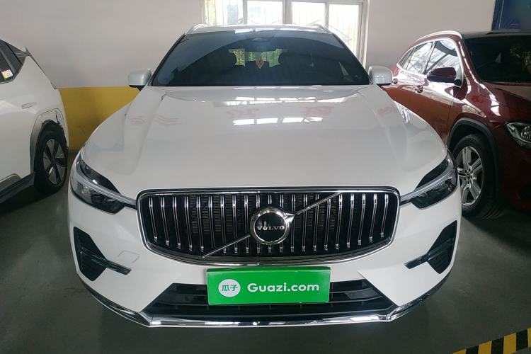 Used Volvo XC60 2023 B5 4x4 Smart Luxury Edition
