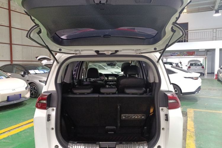 Used GAC Trumpchi M6 2021 270T DCT Luxury Edition (7-seater)