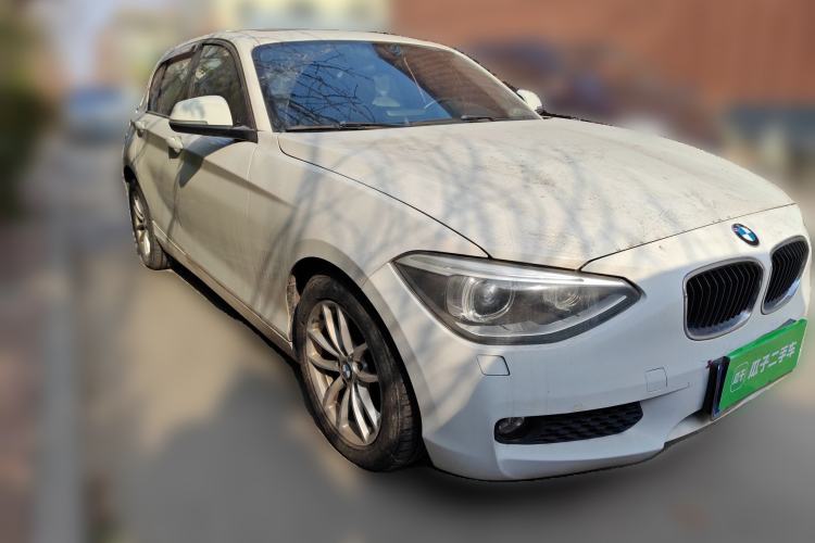 Used BMW 1 Series 2012 118i Leading Model Front Right 45 Deg