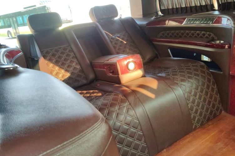 Used Volkswagen Caravelle 