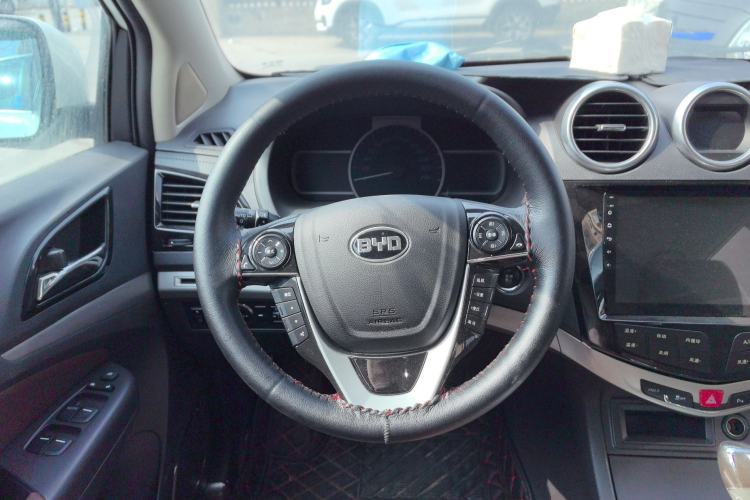 Used BYD S7 2015 2.0T Upgraded Automatic Luxury Version