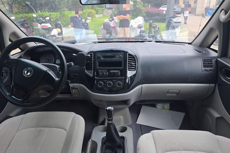 Used FORTHING Lingzhi 2017 M3L 1.6L 7-Seater Comfort Model
