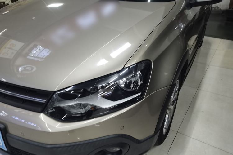 Used Volkswagen Polo 2014 1.6L Cross Polo Automatic Left Front Headlight