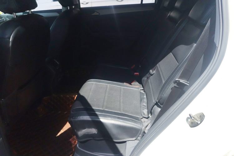 Used Volkswagen Tiguan L 2019 330TSI Automatic Two-Wheel Drive Luxury Edition China VI Standard