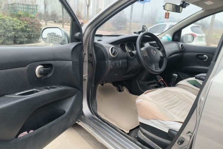 Used Nissan Livina 2010 JINRUI Edition 1.6L Manual Smart Model Driver Seat