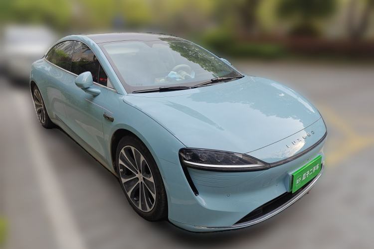 Used Hima Luxeed S7 2024 Pro Model Front Right 45 Deg