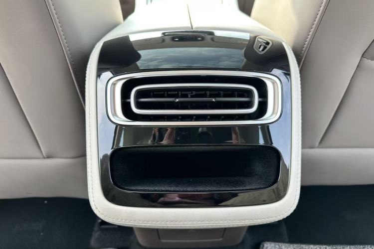 Used EXEED Stellar C-DM 2025 200 with Ultra-Long Range Pro All-Wheel Drive
