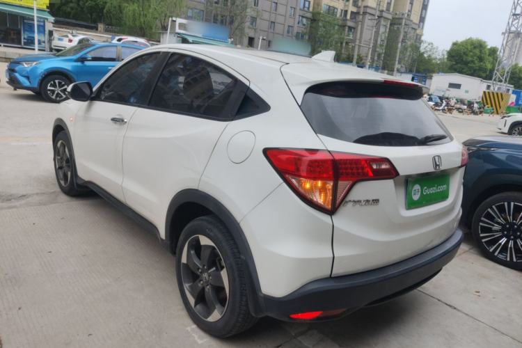 Used Honda Vezel 2016 1.8L CVT Front-Wheel Drive Pioneer Edition Rear Left 45 Deg