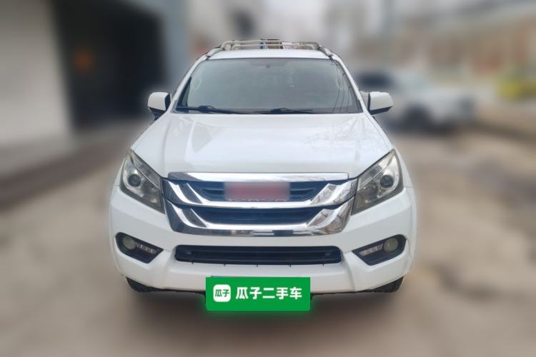 Used Isuzu mu-X 2015 2.5T Two-Wheel Drive Automatic Luxury Edition 7 Seats
