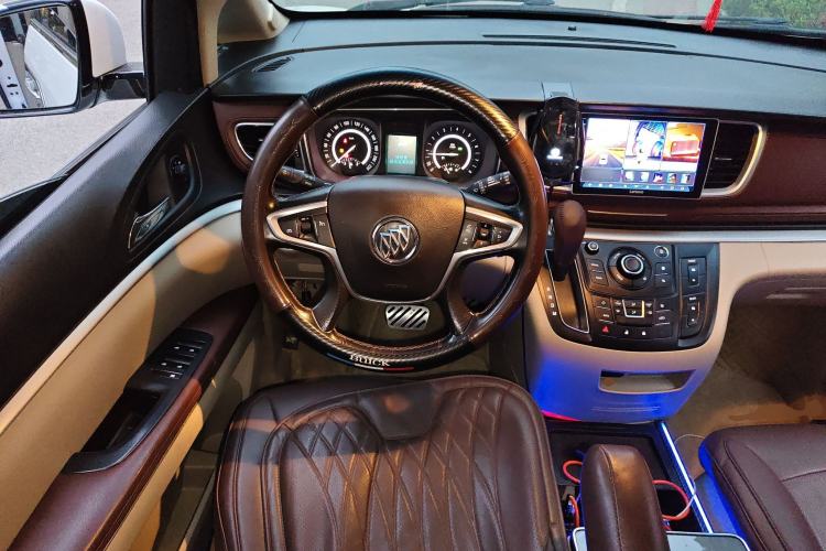 Used Buick GL8 2017 25S Comfort Version China V Standard