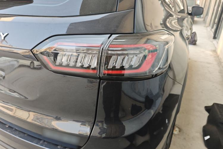 Used Chery Tiggo 8 2025 Excellence Edition 230 TCI Automatic Luxury Version 5 Seats