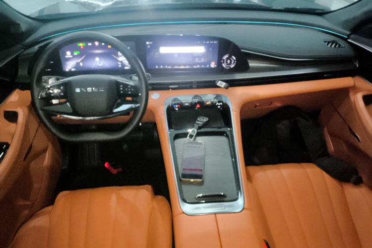 Used EXEED Lingyun 2025 400T Four-Wheel Drive Star Prestige Edition Interior 2