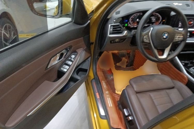 Used BMW 3 Series 2020 325Li First Edition Driver Seat