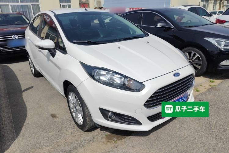 Used Ford Fiesta 2013 Sedan 1.5L Automatic Fashion Edition Front Right 45 Deg
