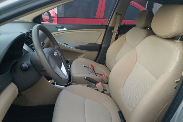 Used Hyundai Verna (older generation) 2010 Sedan 1.4L Manual Comfort GS