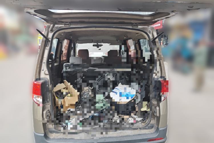 Used CHANGAN KAICHENG Ounuo S 2014 1.5L Base Version Trunk