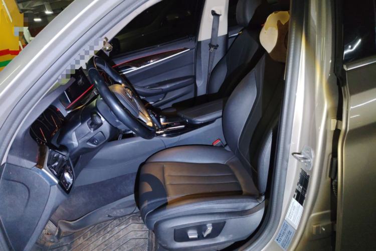 Used BMW 5 Series 2019 525Li Luxury Package Left Front Seat