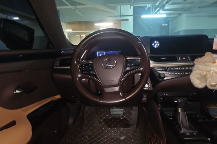 Used Lexus ES 2020 200 Excellence Edition