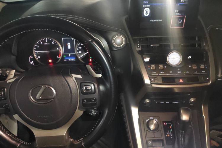 Used Lexus NX 2020 200 Front-Wheel Drive Vmotion Edition China VI Standard
