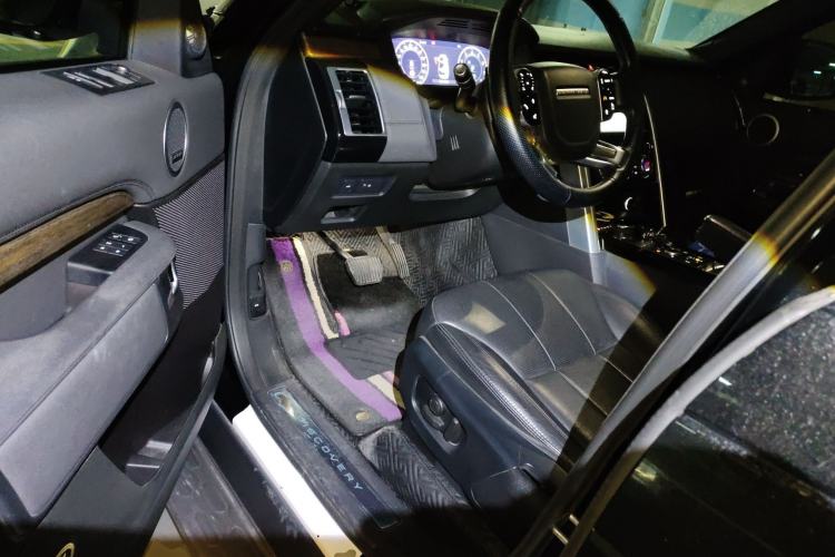 Used Land Rover Discovery 2018 3.0 SC V6 HSE Driver Seat