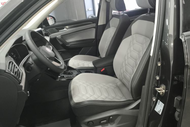 Used Volkswagen Tayron 2023 280TSI Two-Wheel-Drive Luxury Plus Advanced Version Left Front Seat