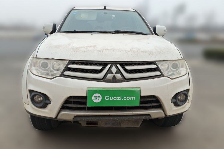 Used Mitsubishi Pajero Sport 2013 2.4L Manual Two-Wheel Drive Comfort Edition Front