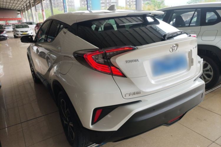 Used Toyota C-HR 2018 2.0L Luxury Edition China V Standard Exterior 2