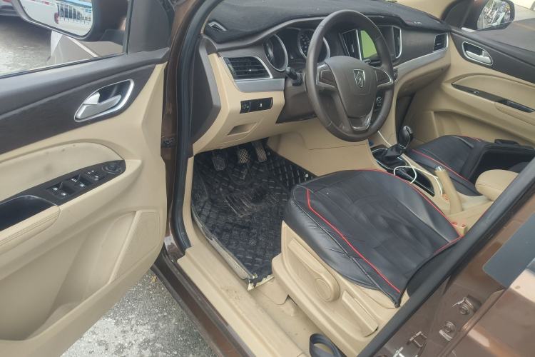 Used Baojun 730 2016 1.5L Manual Standard Version 7 Seats
