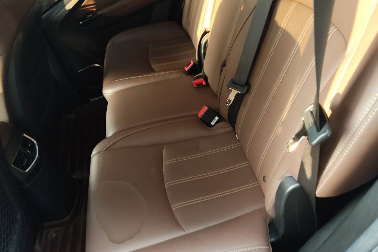 Used BYD Tang New Energy 2017 2.0T All-Wheel Drive Hyatt Model
