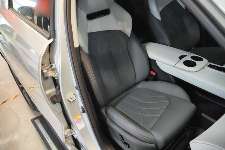 Used Changan UNI-Z New Energy 2024 Blue Whale Smart Electric iDD 125km Excellence Model
