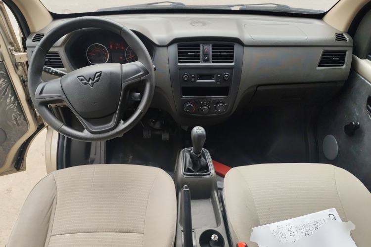 Used Wuling Rongguang S 2021 1.2L Base Model 7-Seater LSI