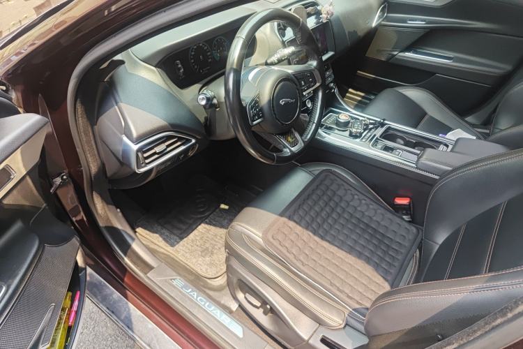 Used Jaguar XEL 2018 2.0T 200 PS Premium Edition Driver Seat