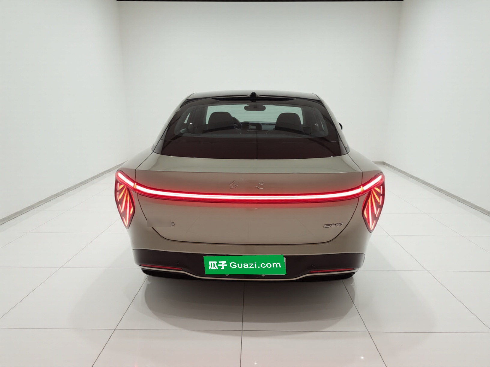 Hongqi EH7 2025 690 Smart Selection Edition — снимка 5