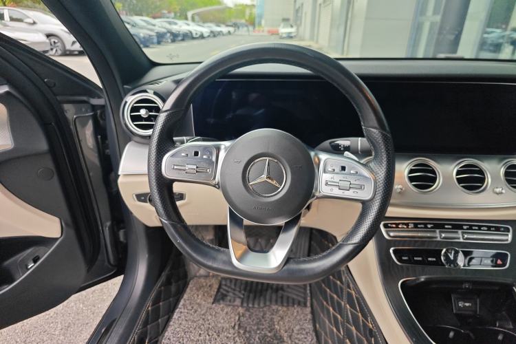 Used Mercedes-Benz E-Class 2019 E 260 Sport Edition Steering Wheel