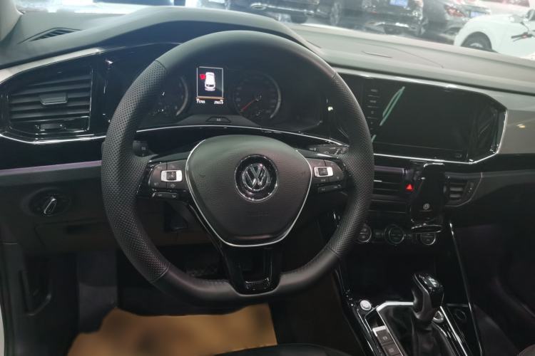Used Volkswagen Tayron 2020 280TSI Two-Wheel Drive Luxury Connect Edition Steering Wheel