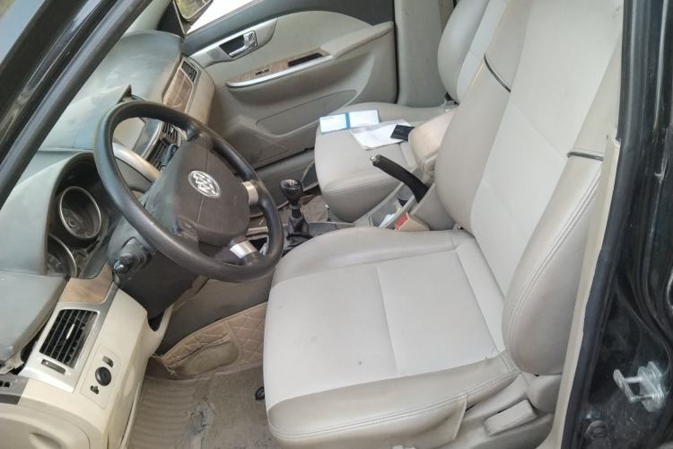 Used Buick Excelle 2015 1.5L Manual Classic Trim Left Front Seat