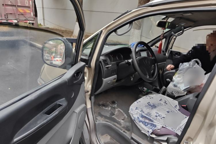 Used FORTHING Lingzhi 2013 M3 1.6L 7-Seater Comfort Model