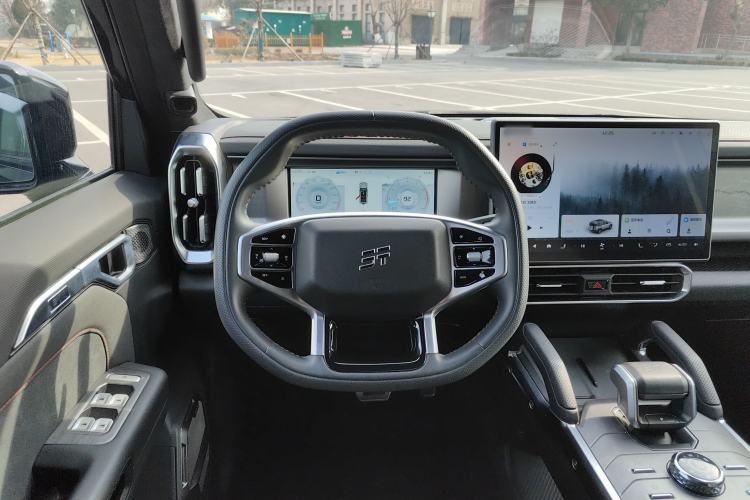 Used JETOUR Traveler 2023 2.0T All-Wheel Drive CrossPRO+
