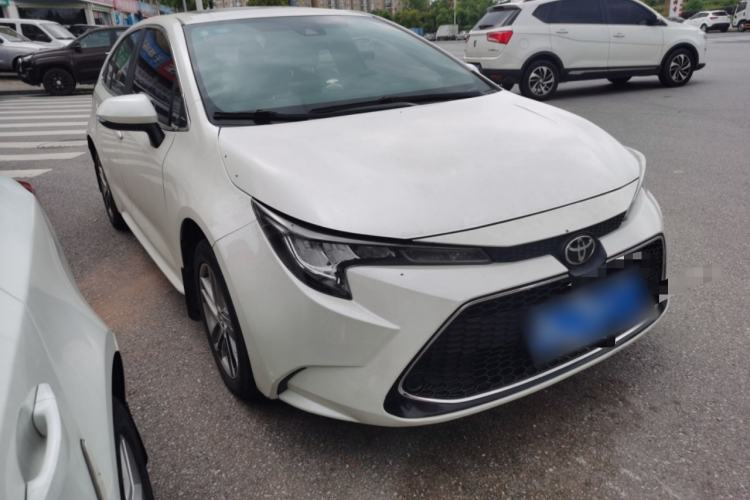 Used Toyota Levin 2019 185T CVT Luxury Edition China VI Standard Front Right 45 Deg