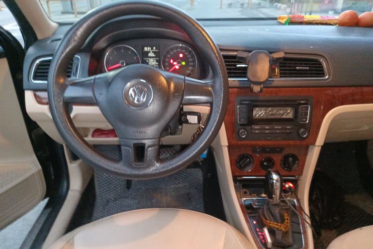 Used Volkswagen Lavida 2013 1.4TSI DSG Comfort Edition