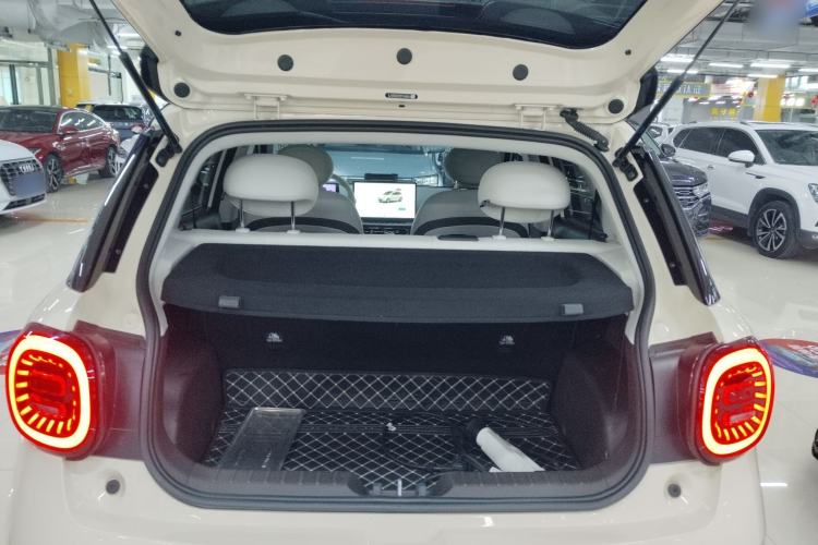 Used JAC Yiwei 3 2023 405km Pro