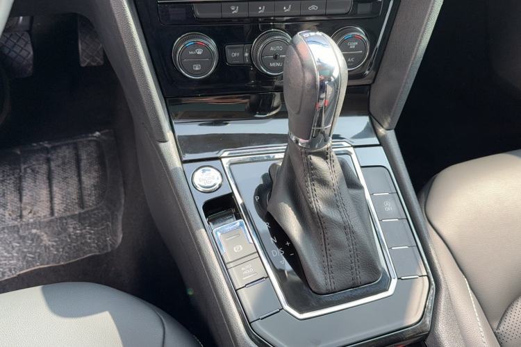 Used Volkswagen Lamando 2019 280TSI DSG Comfort Edition China VI standard