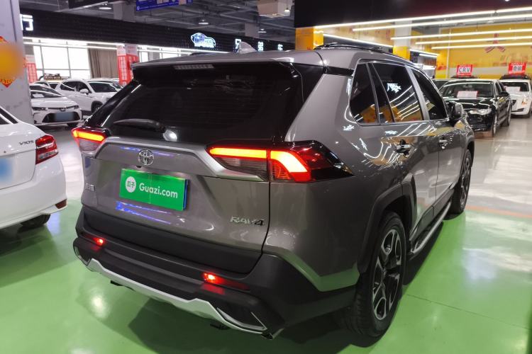 Used Toyota RAV4 2021 2.0L CVT Two-Wheel Drive Prestige Edition Rear Right 45 Deg