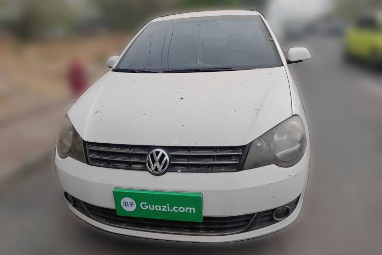 Used Volkswagen Polo 2011 Jingqu 1.6L Manual - Real Cool Edition