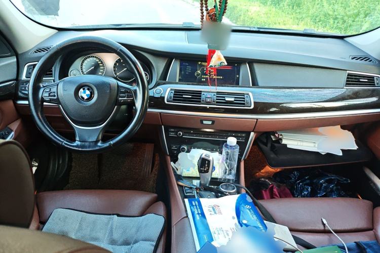 Used BMW 5 Series GT 2013 535i Leading Model Center Console